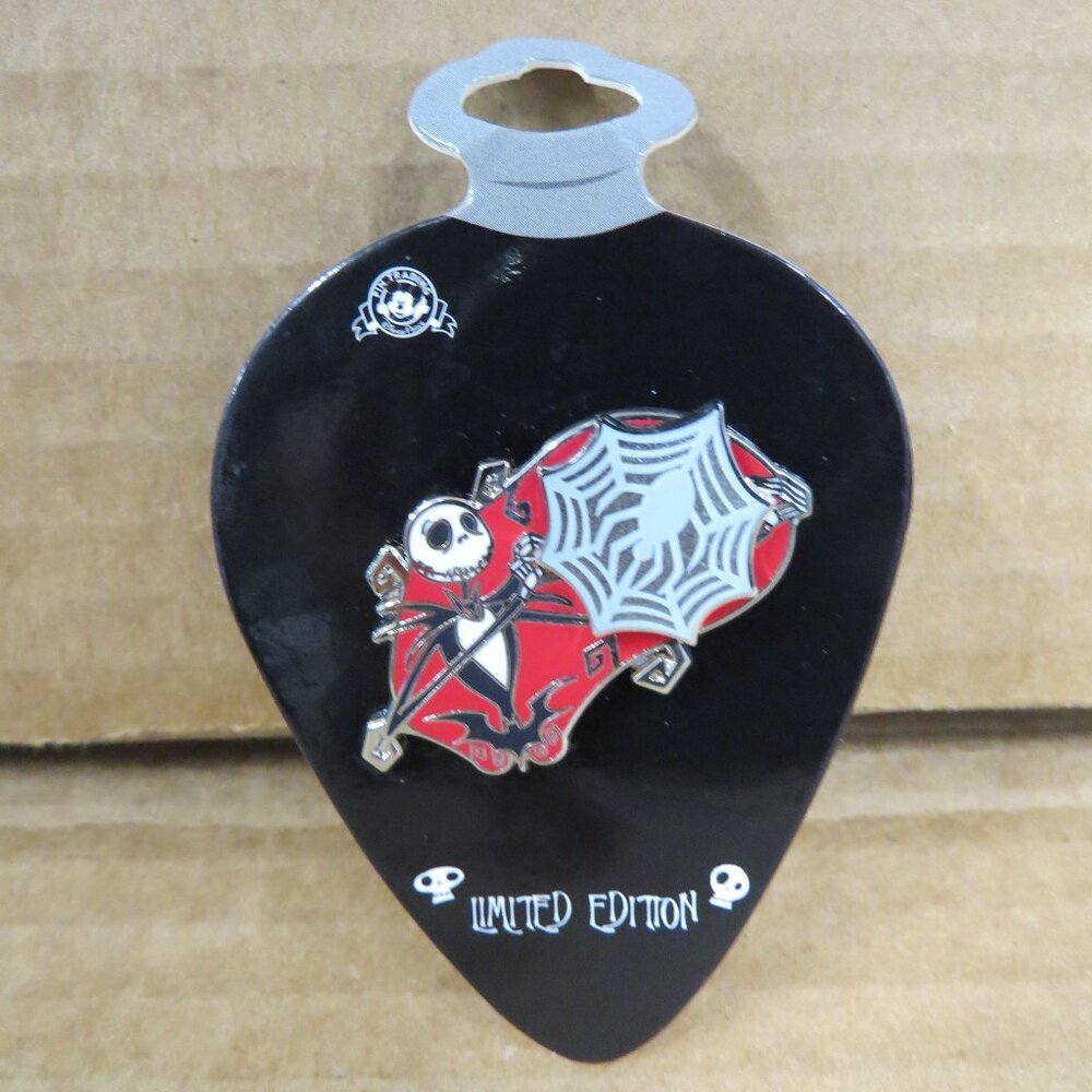 Disney Nightmare Before Christmas Jack Skellington Spiderweb Spinner Pin LE NWT